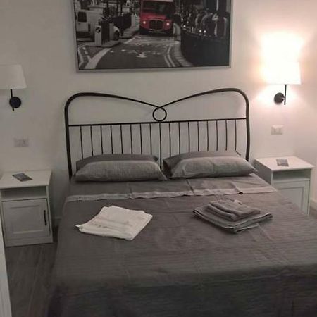 Apartment Fabrizio Napoli Dış mekan fotoğraf